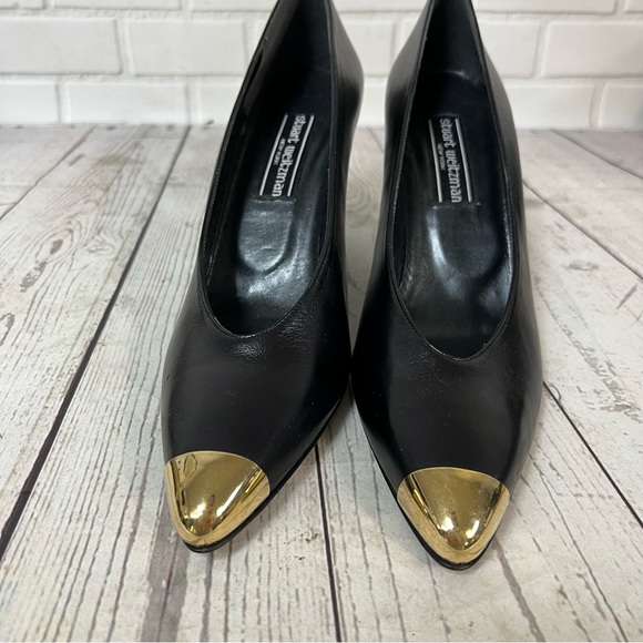 Stuart Weitzman Vintage Heels Black Gold Cap Toe Size 9 SS Narrow Leather READ - Picture 3 of 16